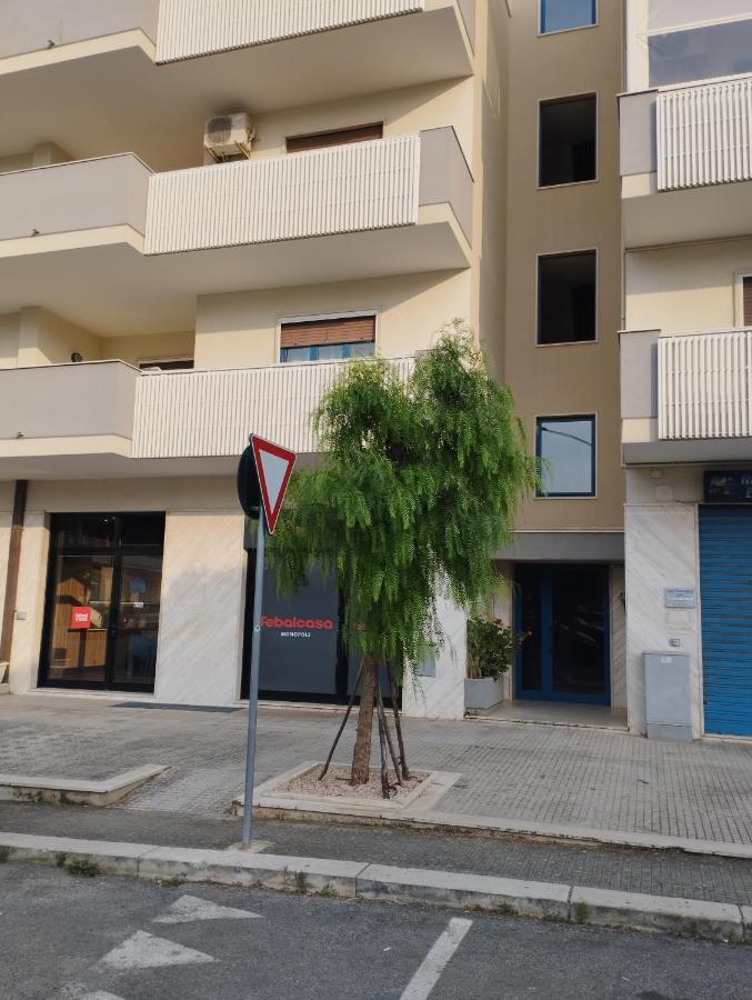 Da Luigi Locazioni Brevi Turistiche Bed & Breakfast Monopoli Bagian luar foto