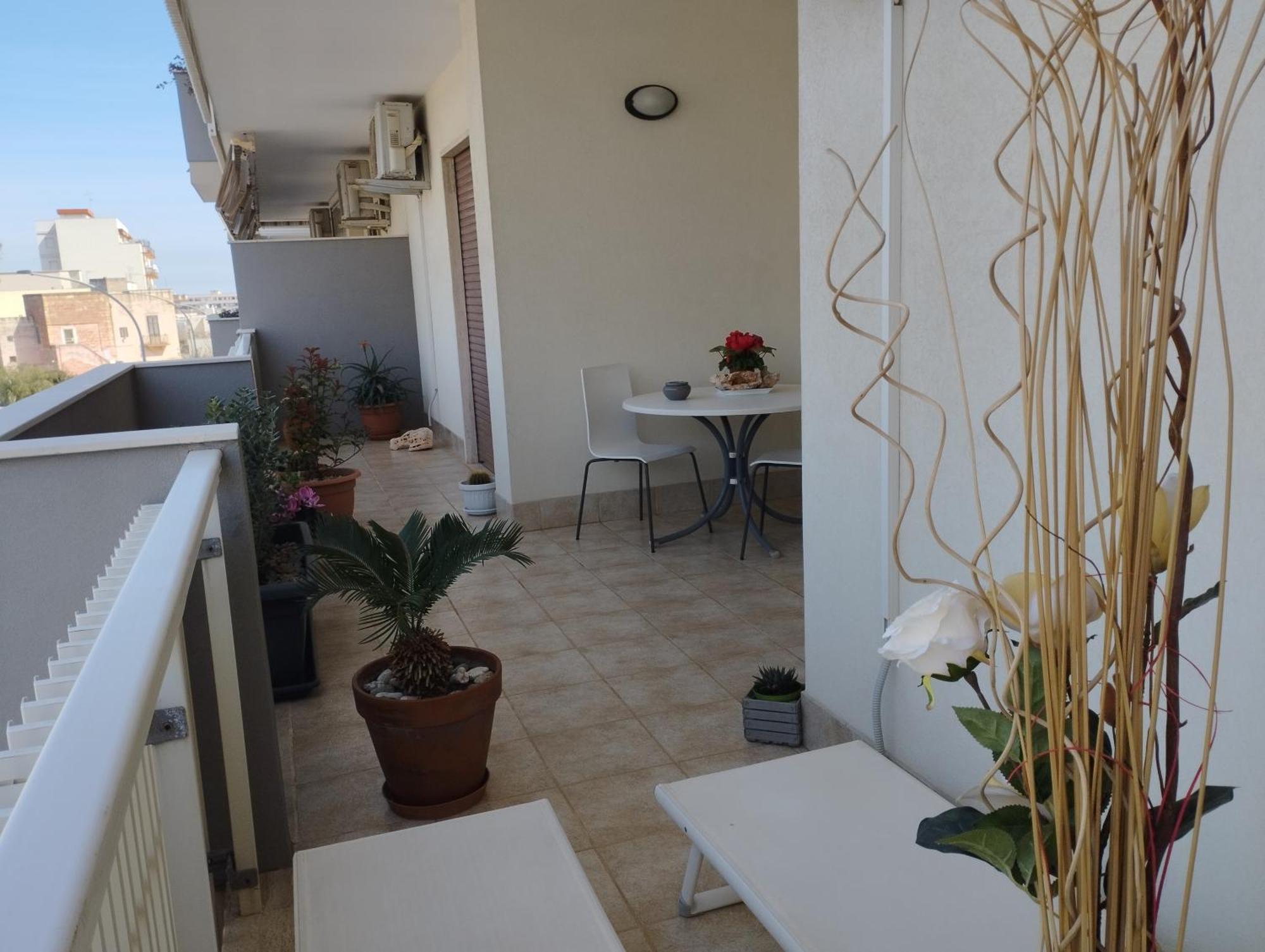 Da Luigi Locazioni Brevi Turistiche Bed & Breakfast Monopoli Bagian luar foto
